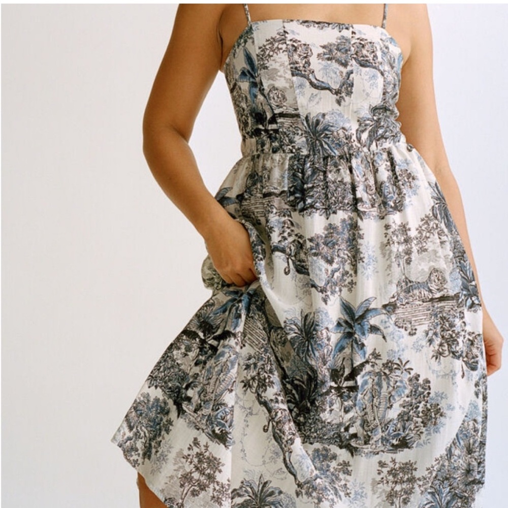 Elegant H & M Summer Sundress Dress Gorgeous quality looks designer L Hampton